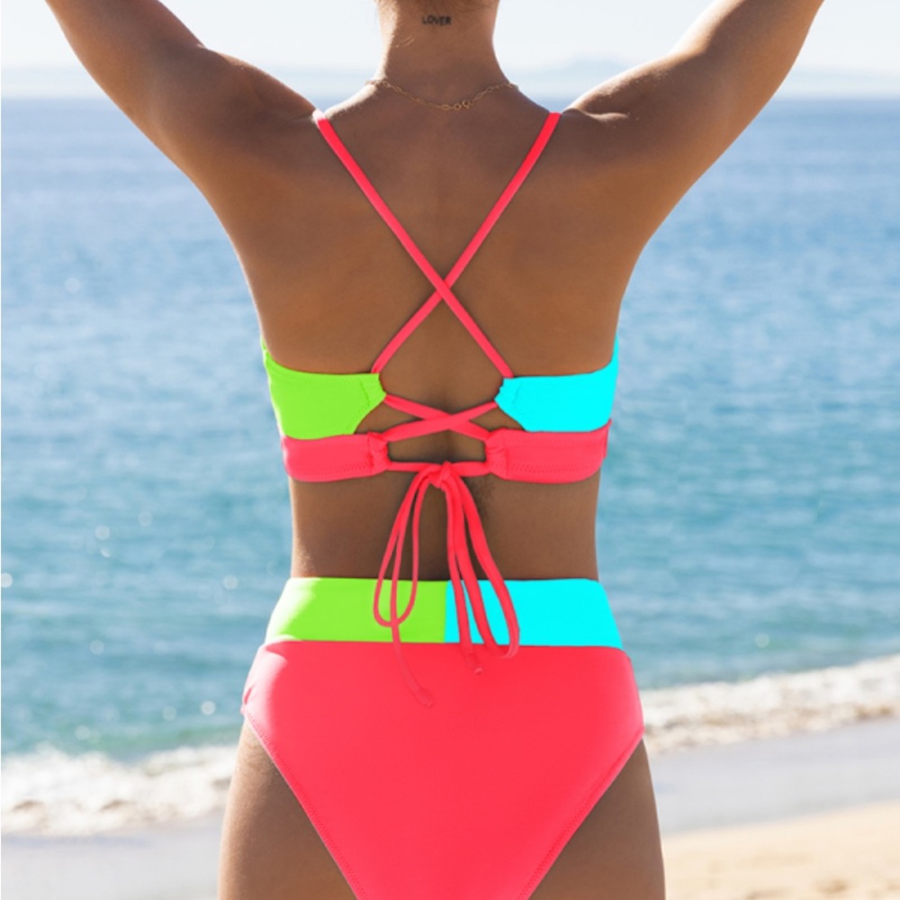 Vibrant Colorblock Bikini Set - Picture 2 of 4